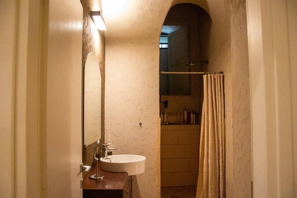 Cozy Heritage Home Йерусалим Екстериор снимка