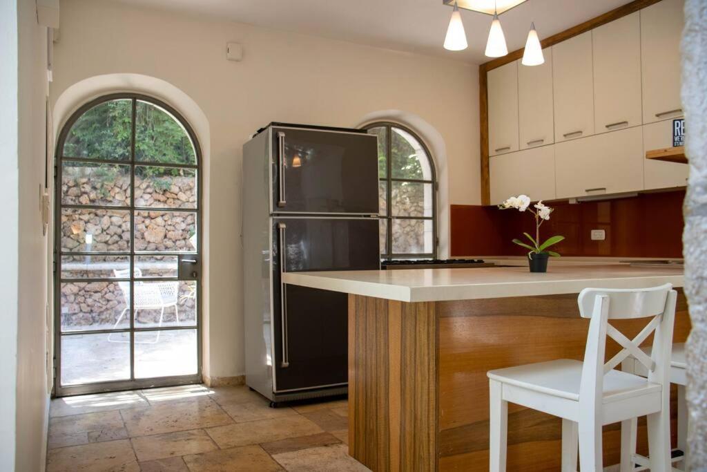 Cozy Heritage Home Йерусалим Екстериор снимка
